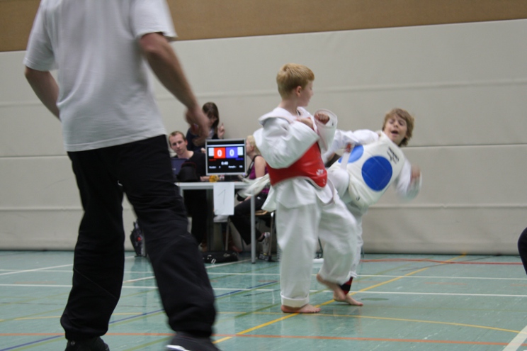 Kampf 106: Kai gegen Sebastian - Ergebnis 2 : 5 Kampf 106: Kai gegen Sebastian - Ergebnis 2 : 5