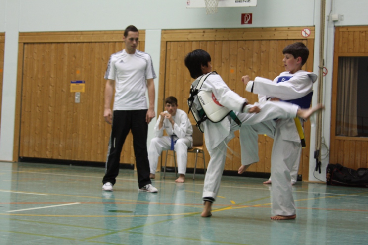 Kampf 206: Jannick gegen Philipp - Ergebnis 10 : 1 Kampf 206: Jannick gegen Philipp - Ergebnis 10 : 1