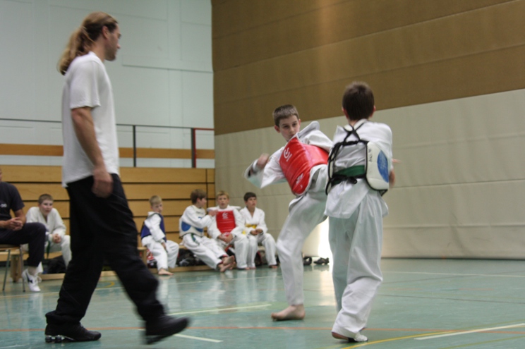 Kampf 107: Joshua gegen Christopher - Ergebnis 0 : 2 Kampf 107: Joshua gegen Christopher - Ergebnis 0 : 2