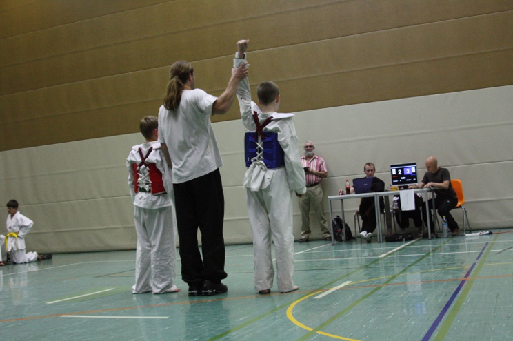 Kampf 113: Lukas gegen Rouven - Ergebnis 3 : 2 Kampf 113: Lukas gegen Rouven - Ergebnis 3 : 2