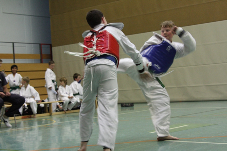 Kampf 115: Rouven gegen David - Ergebnis 1 : 4 Kampf 115: Rouven gegen David - Ergebnis 1 : 4