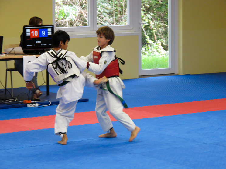 Philipp setzt einen Treffer Philipp setzt einen Treffer