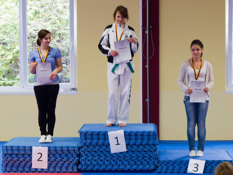 Siegerehrung Gruppe Mädchen 4 Siegerehrung Gruppe Mädchen 4