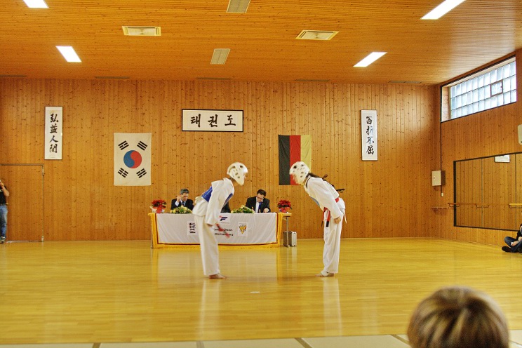 Sarah - Verbeugen zum Wettkampf