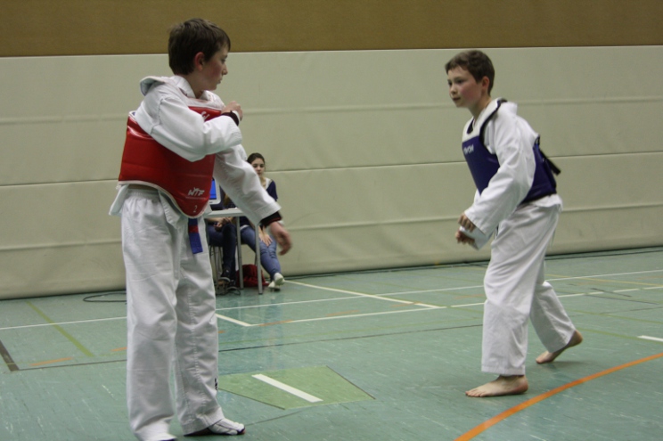 Joshua gegen Niklas Joshua gegen Niklas