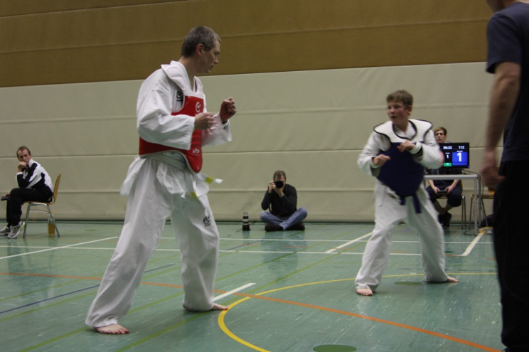 Thomas gegen Rouven Thomas gegen Rouven