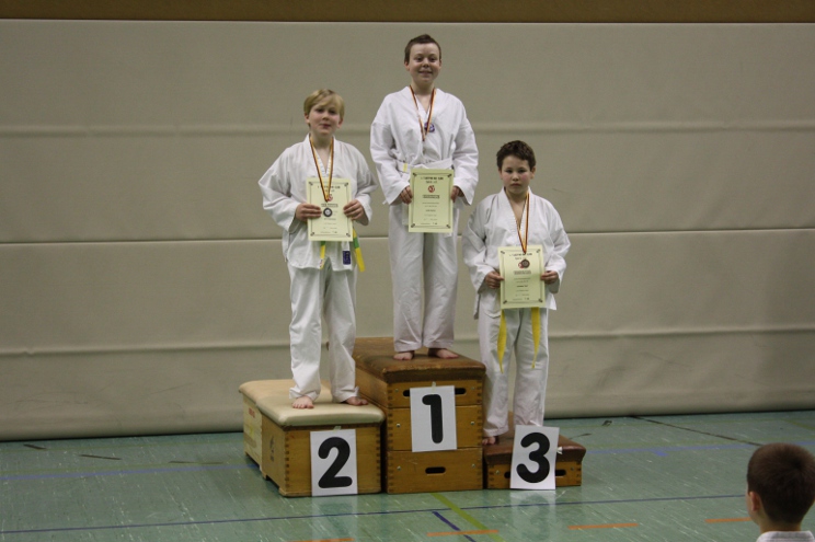 Gruppe Jungs 2 - 1. Janik, 2. Erik, 3. Christian Gruppe Jungs 2 - 1. Janik, 2. Erik, 3. Christian