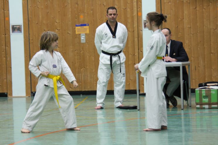 Gelbgurte beim Einschrittkampf